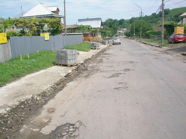 1 scos borduri str Armatei4.jpg